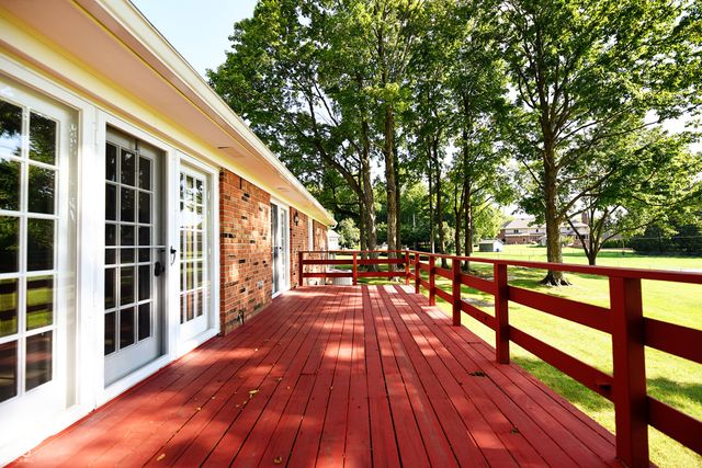 509 Oak Boulevard West Drive, Greenfield, IN 46140