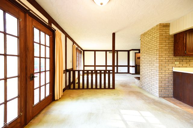 509 Oak Boulevard West Drive, Greenfield, IN 46140
