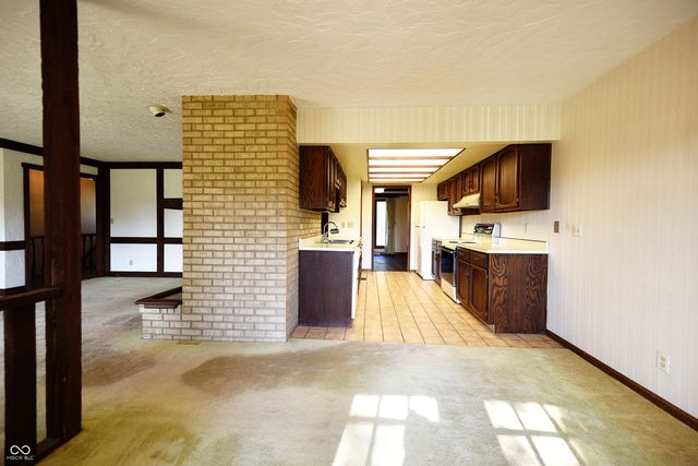 509 Oak Boulevard West Drive, Greenfield, IN 46140