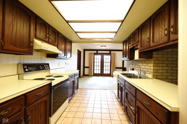 509 Oak Boulevard West Drive, Greenfield, IN 46140