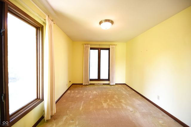 509 Oak Boulevard West Drive, Greenfield, IN 46140