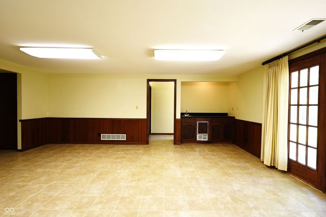 509 Oak Boulevard West Drive, Greenfield, IN 46140