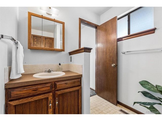 1727 Kennedy Ave, Loveland, CO 80538