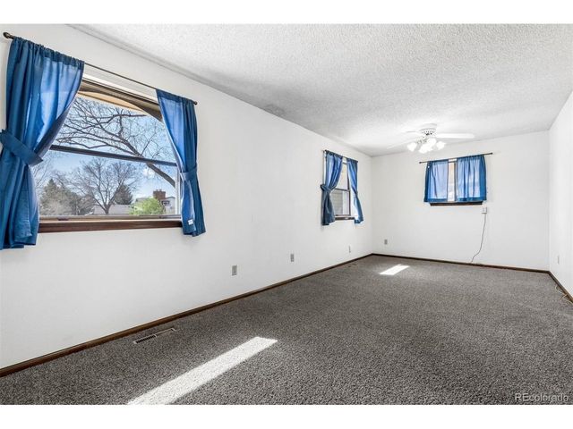 1727 Kennedy Ave, Loveland, CO 80538