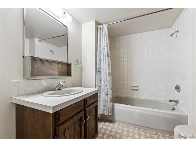 1727 Kennedy Ave, Loveland, CO 80538