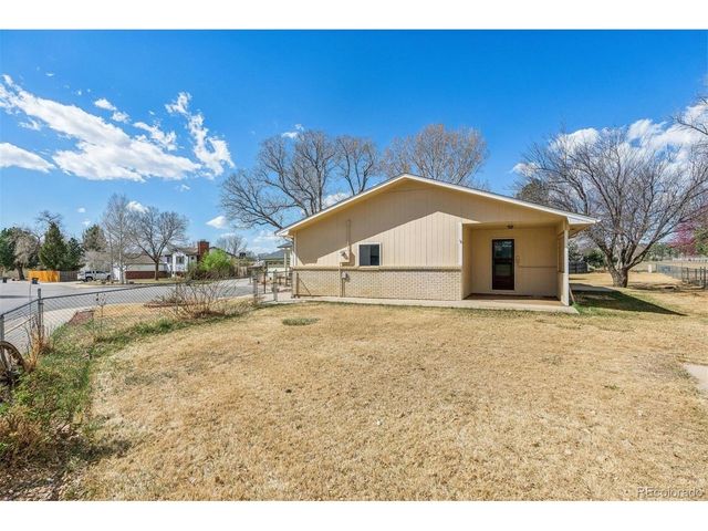 1727 Kennedy Ave, Loveland, CO 80538