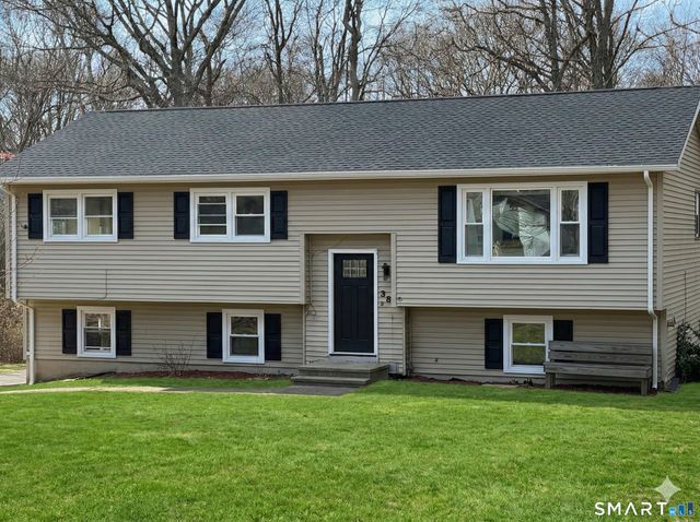 38 Deer Ridge Road, Stonington, CT 06378