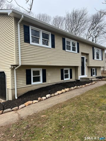 38 Deer Ridge Road, Stonington, CT 06378