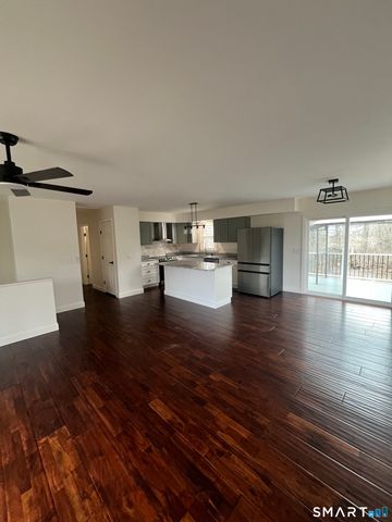 38 Deer Ridge Road, Stonington, CT 06378