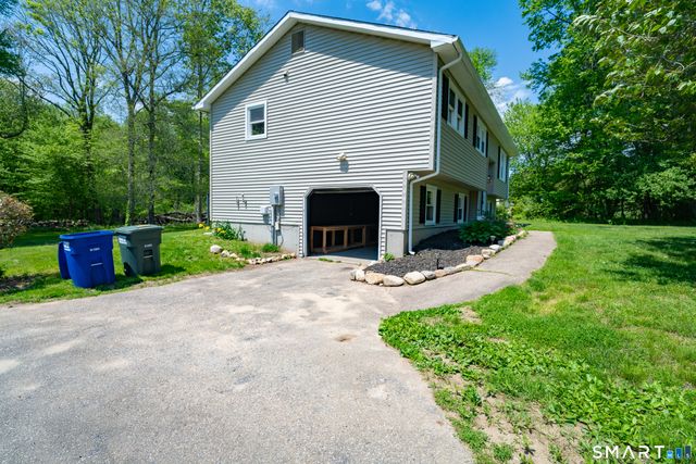 38 Deer Ridge Road, Stonington, CT 06378