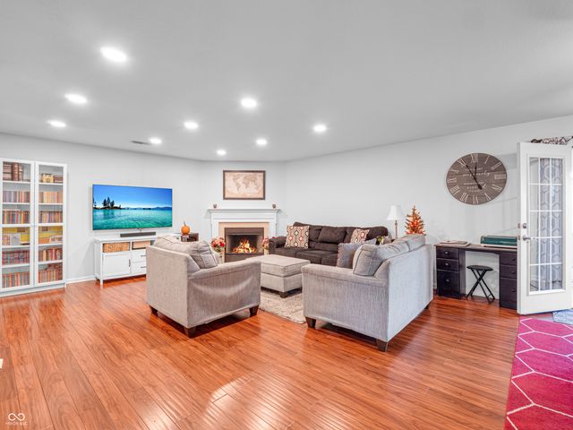 6334 Jakes Place, Indianapolis, IN 46237