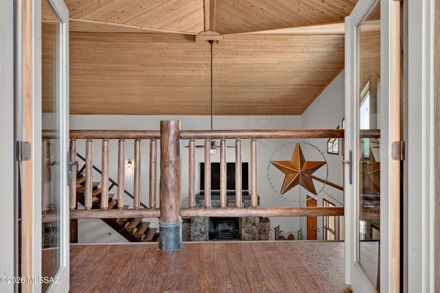 531 S Cody Loop Road, Oracle, AZ 85623
