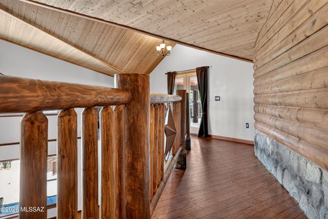 531 S Cody Loop Road, Oracle, AZ 85623