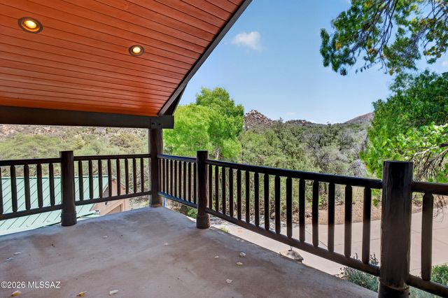 531 S Cody Loop Road, Oracle, AZ 85623