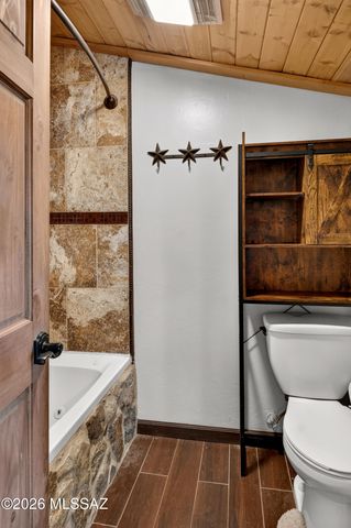 531 S Cody Loop Road, Oracle, AZ 85623