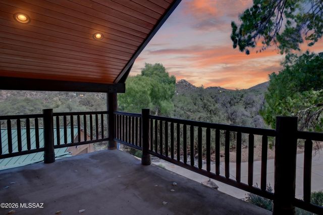 531 S Cody Loop Road, Oracle, AZ 85623