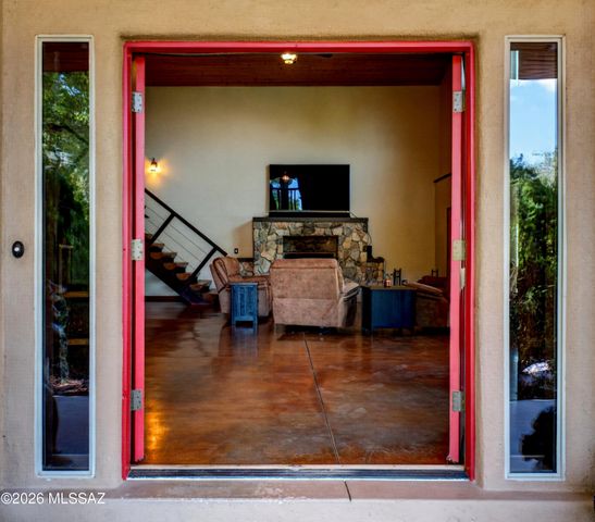531 S Cody Loop Road, Oracle, AZ 85623