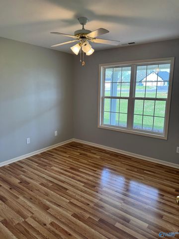 121 County Road 372, Trinity, AL 35673