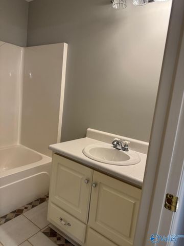 121 County Road 372, Trinity, AL 35673