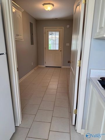 121 County Road 372, Trinity, AL 35673