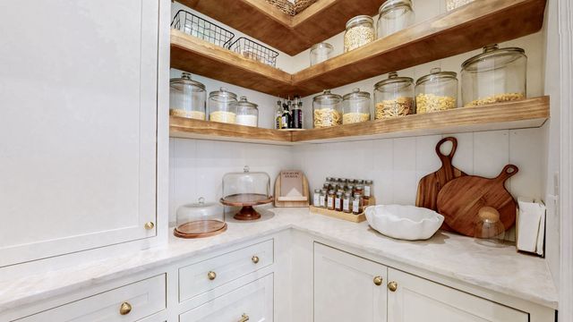 1705 Merkel Rd, Columbia, TN 38401