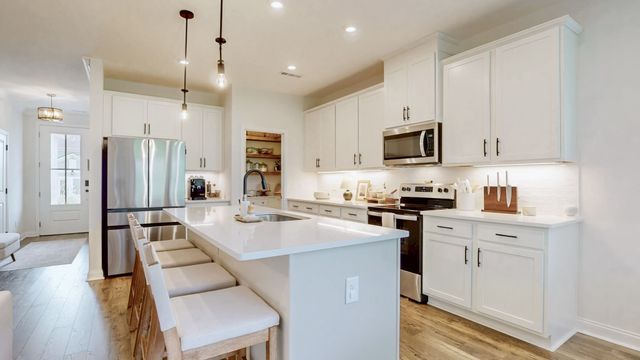 1705 Merkel Rd, Columbia, TN 38401