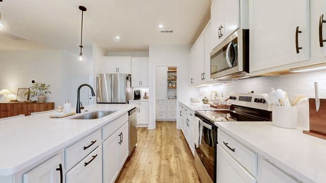 1705 Merkel Rd, Columbia, TN 38401