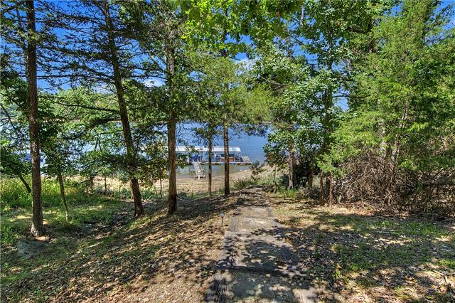 8415 Admiral Nimitz Drive, Rogers, AR 72756