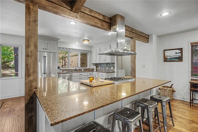 8415 Admiral Nimitz Drive, Rogers, AR 72756