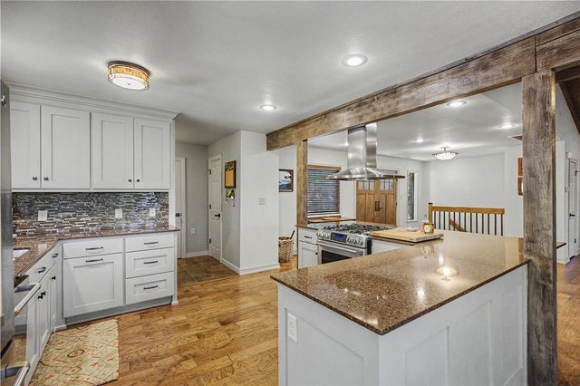 8415 Admiral Nimitz Drive, Rogers, AR 72756