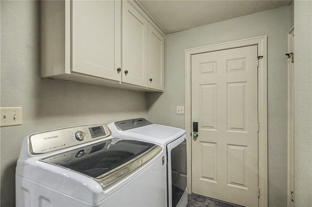 8415 Admiral Nimitz Drive, Rogers, AR 72756