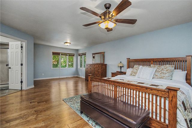 8415 Admiral Nimitz Drive, Rogers, AR 72756
