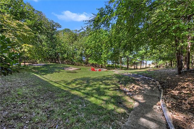 8415 Admiral Nimitz Drive, Rogers, AR 72756