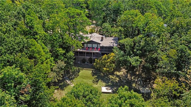 8415 Admiral Nimitz Drive, Rogers, AR 72756