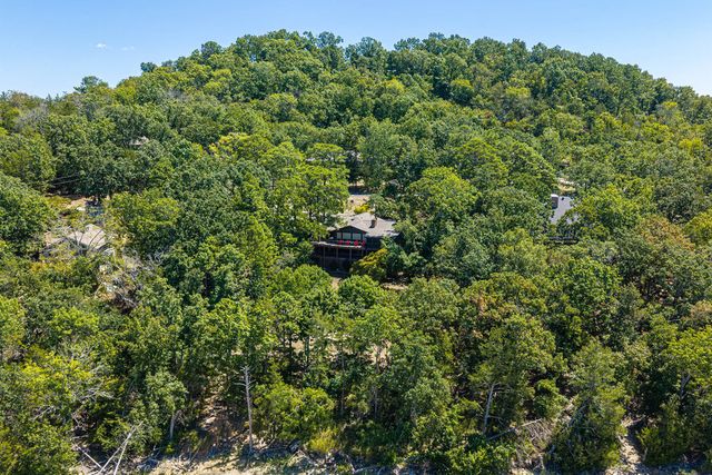 8415 Admiral Nimitz Drive, Rogers, AR 72756