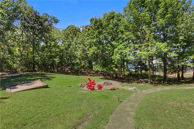 8415 Admiral Nimitz Drive, Rogers, AR 72756