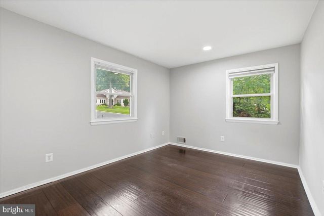 131 CASMAR ST SE, Vienna, VA 22180
