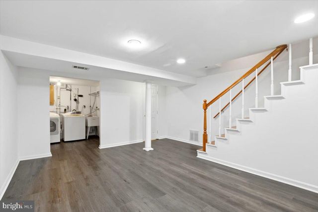 131 CASMAR ST SE, Vienna, VA 22180