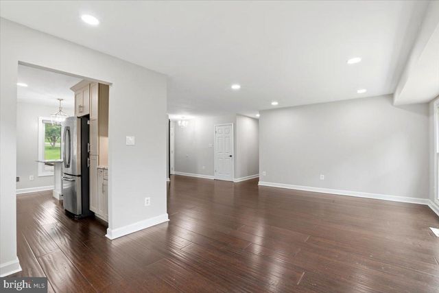 131 CASMAR ST SE, Vienna, VA 22180