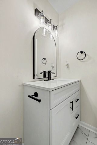 17 Rivercrest Drive, Riverdale, GA 30274