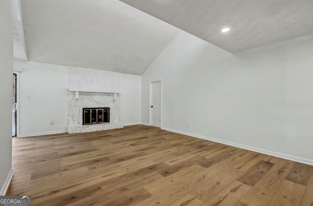 17 Rivercrest Drive, Riverdale, GA 30274