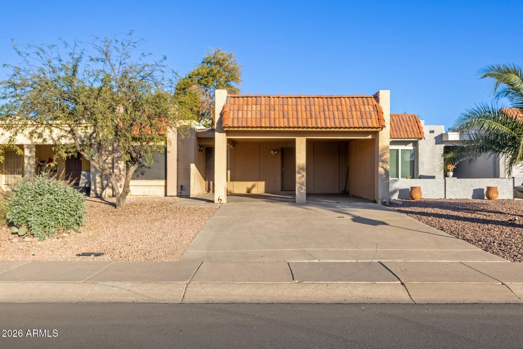 5319 S MITCHELL Drive, Tempe, AZ 85283