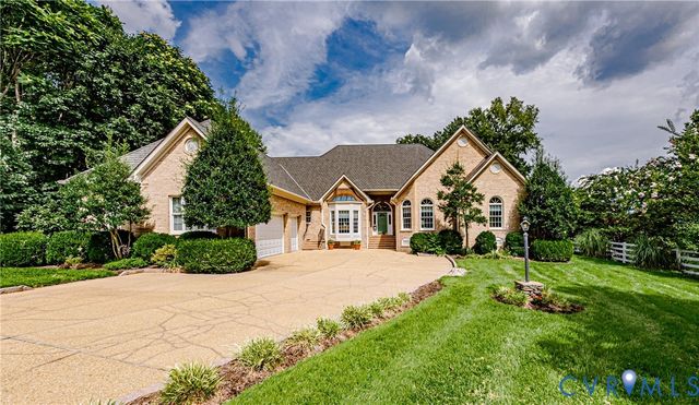 12106 Sloan Dr, Chester, VA 23838