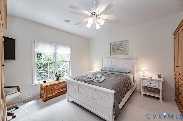 12106 Sloan Dr, Chester, VA 23838