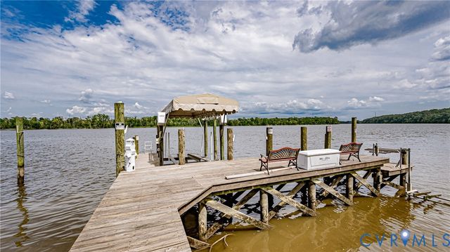 12106 Sloan Dr, Chester, VA 23838