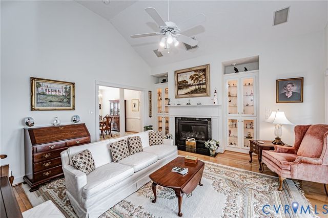 12106 Sloan Dr, Chester, VA 23838