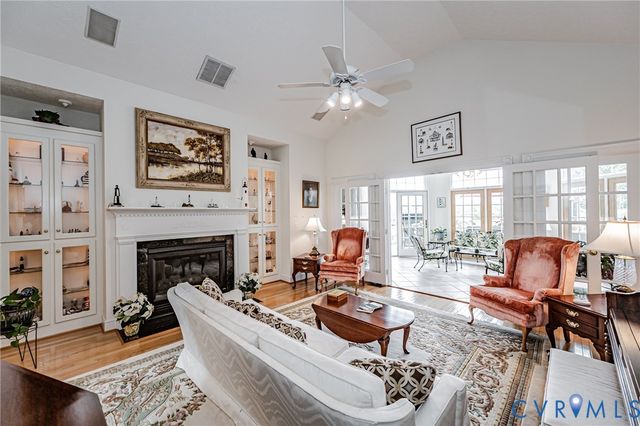 12106 Sloan Dr, Chester, VA 23838