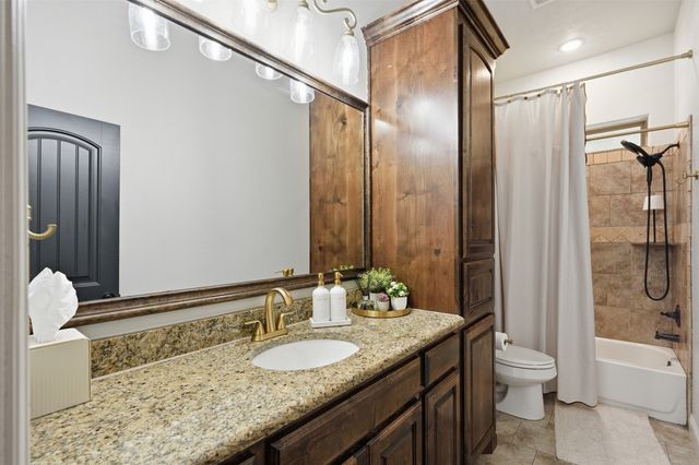 205 Lavender Court, Springtown, TX 76082