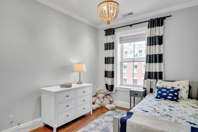 284 Bunker Hill St. 4, Boston, MA 02129