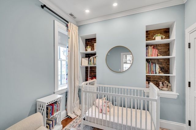 284 Bunker Hill St. 4, Boston, MA 02129